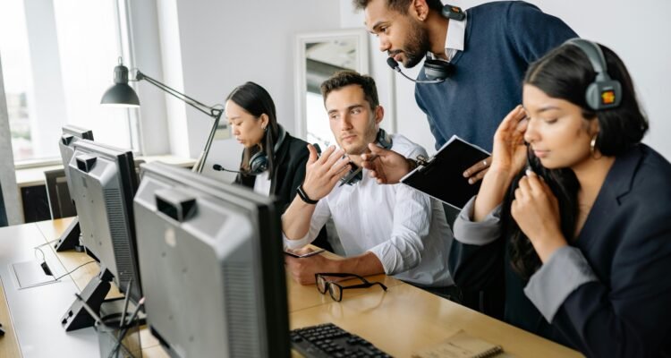 Descubra por que CTOs que dominam o uso estratégico de prompts em IA, como ChatGPT, ampliam a inovação, aceleram decisões e lideram com mais impacto.